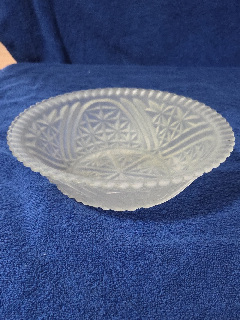 Vintage Frosted Servimg Bowl